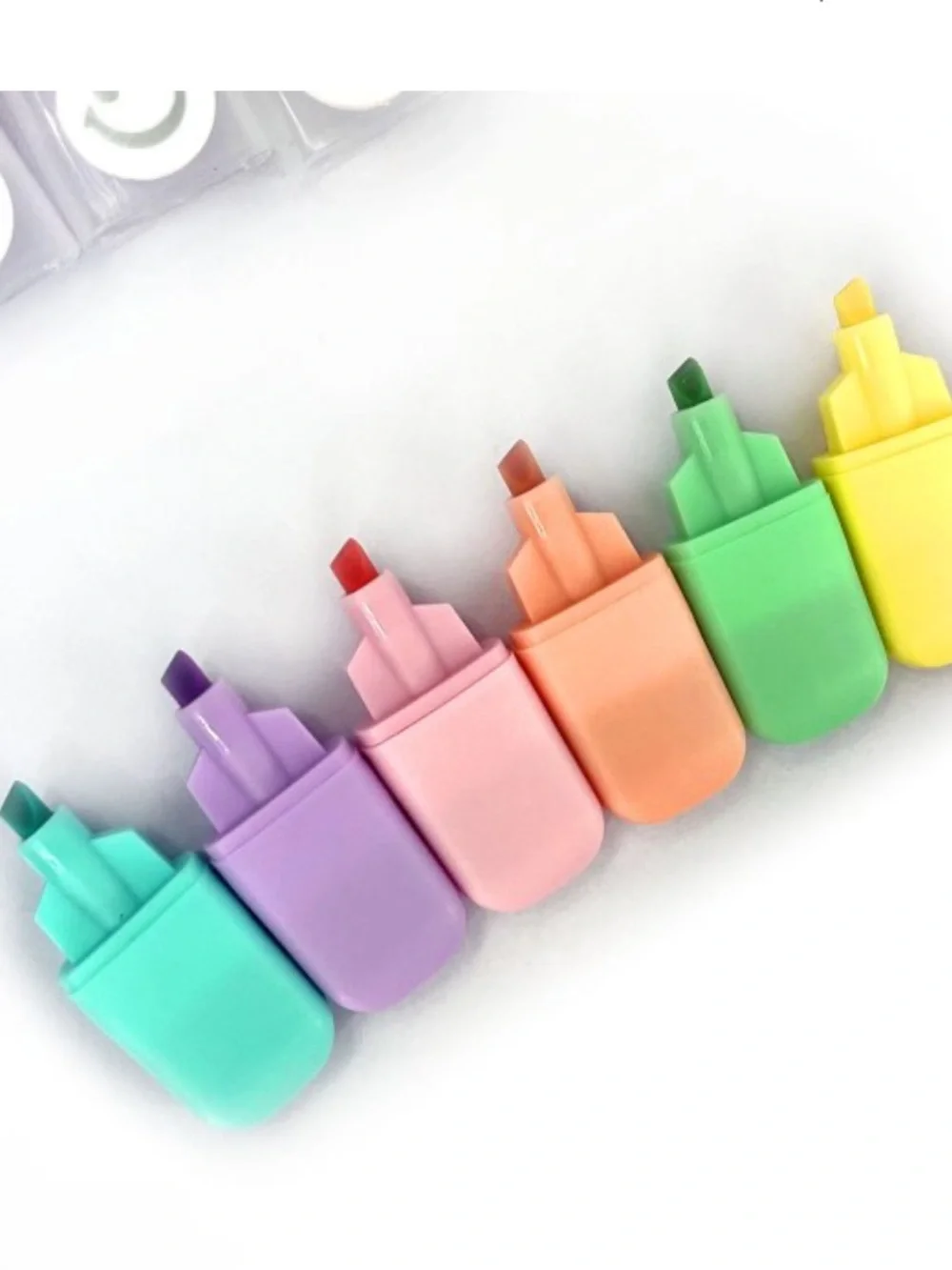 Hello Kitty Fluorescent Highlighter Markers Pens Set in Bag 7 Pc Set New